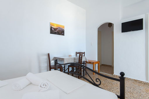 Intérieur de l'appartement triple à Roubina à Sifnos